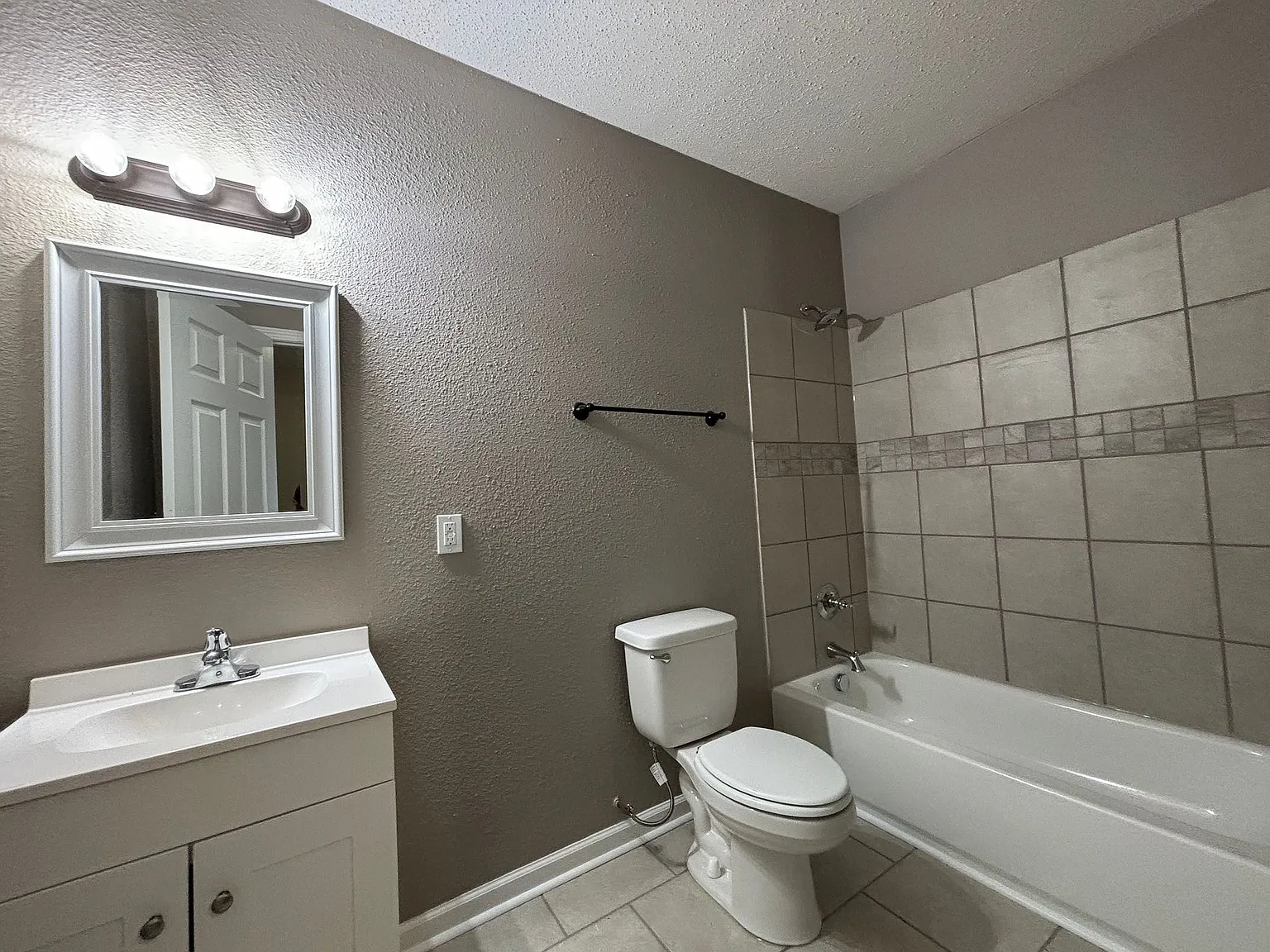 1008 S Cross St — Photo 2
