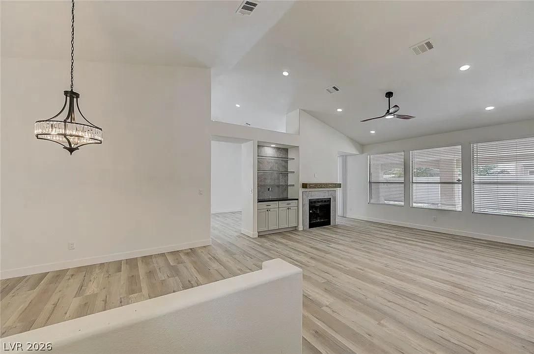 4 bed, 3.0 bath, 2178 sqft, $2,790 — Photo 2