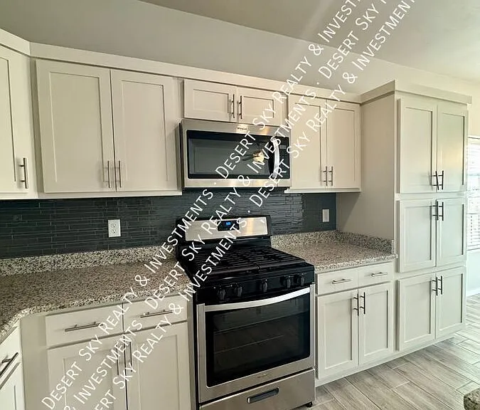 3938 Santa Sophia Rd — Photo 7