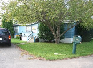 53704 Clark Dr, Mattawan, MI 49071