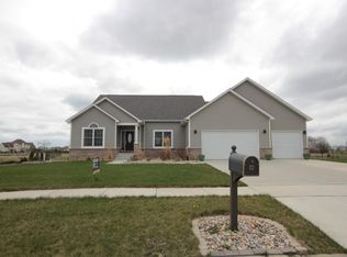 117 Shadow Ridge Ct, Forsyth, IL 62535