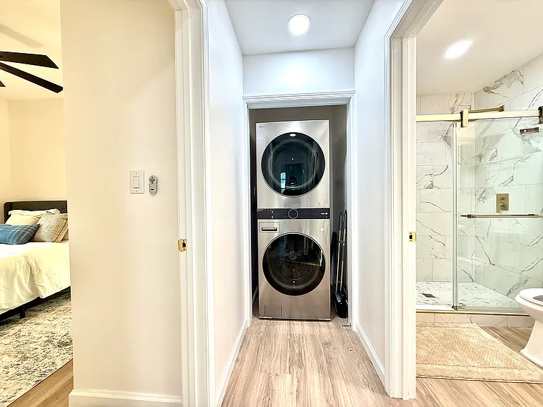 3229 S Sherbourne Dr — Photo 74