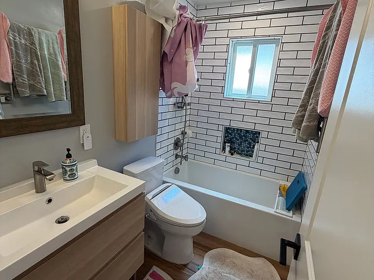 954 Acalanes Rd — Photo 14
