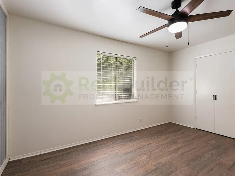 1601 Pennsylvania St NE #4 — Photo 13