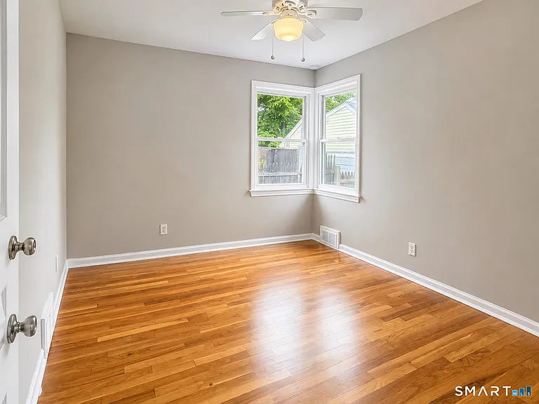 28 Lewis Ln — Photo 10