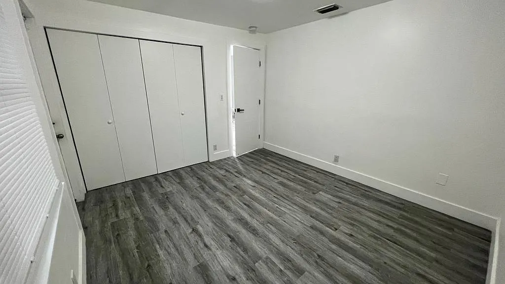 2 bed, 750 sqft, $1,900 — Photo 3