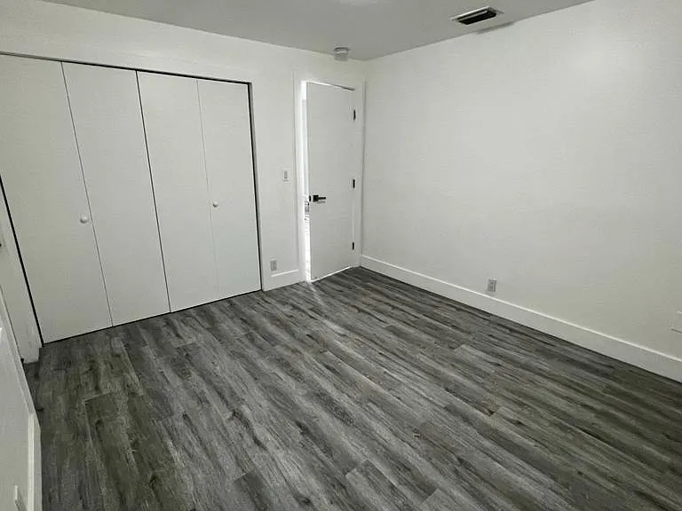 1033 NW 3rd Ave #1 — Photo 2