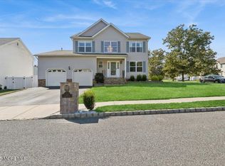 2 Higgins Court, Howell, NJ 07731