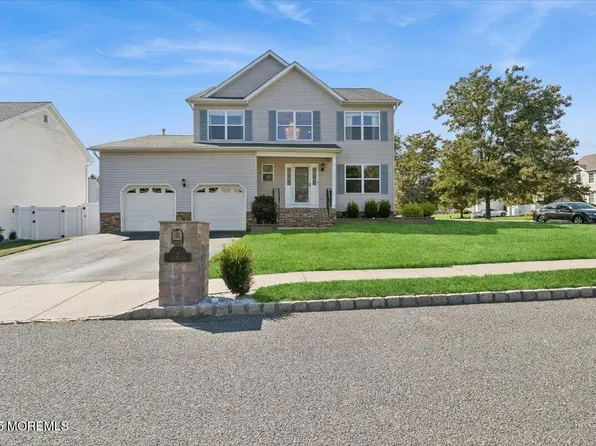 2 Higgins Court, Howell, NJ 07731