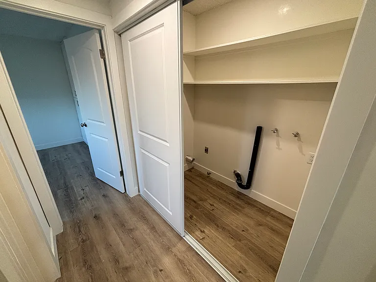 511 Ridgeway Ln #1 — Photo 14