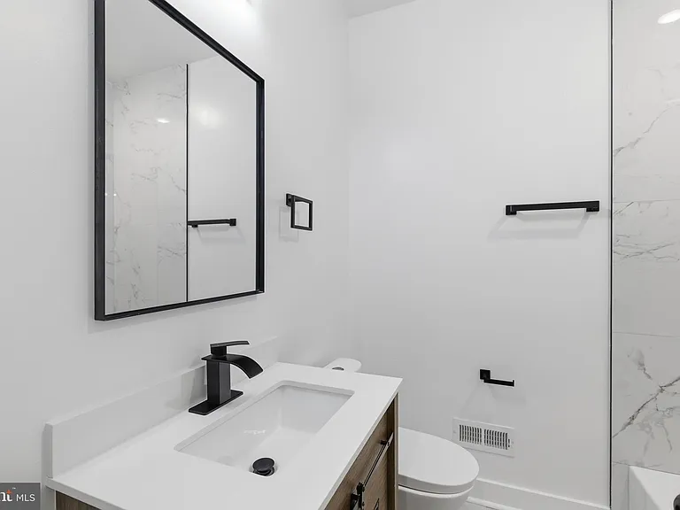617 W Cumberland St #2 — Photo 5