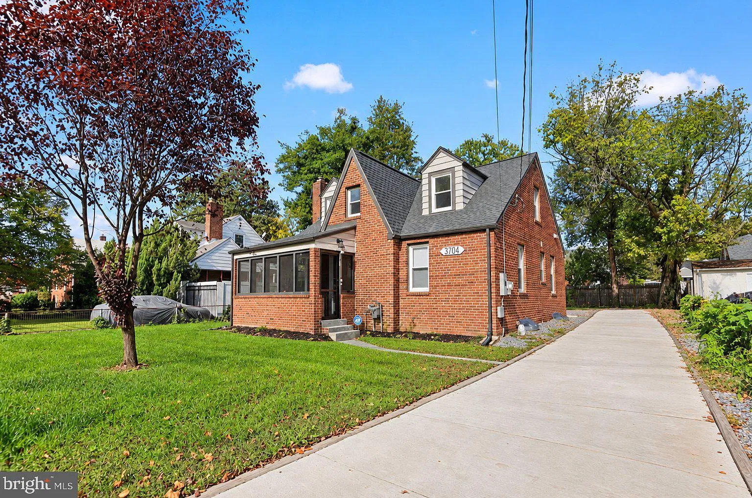 3 bed, 3.0 bath, 1978 sqft, $3,295 — Photo 1