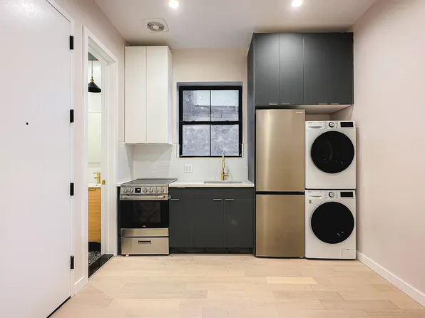 81 Beadel Street 2E image 1 of 17