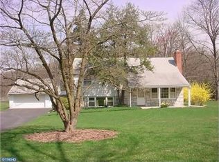 1420 Manor Ln, Blue Bell, PA 19422