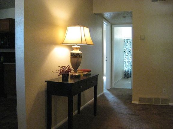 5th image of 5919 E 136th St APT 604