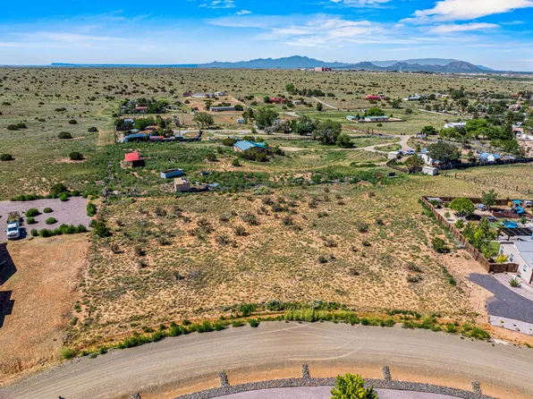 8 W Serena Ln, Santa Fe, NM 87508