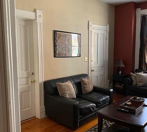 4th image of 1121 W Belden Ave #1