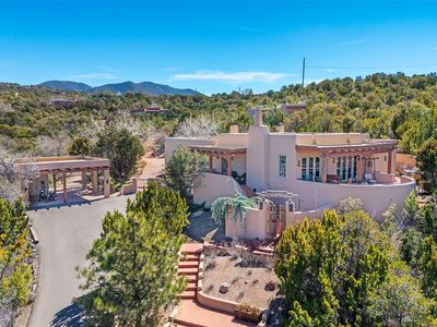 1204 Bandolina Rd, Santa Fe, NM, 87501