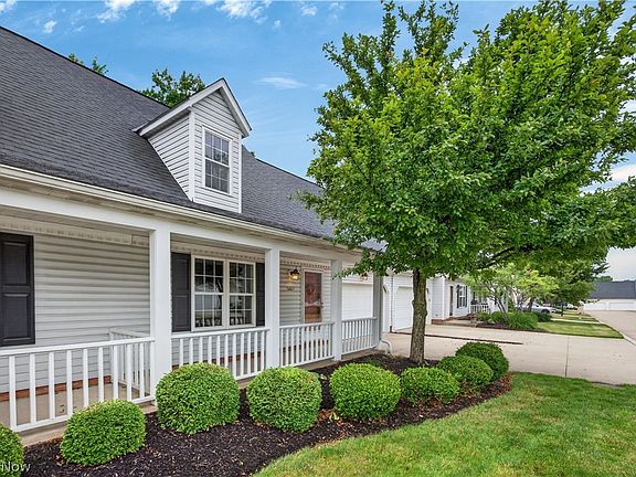 2nd image of 5005 Bar Harbor Ln #5005