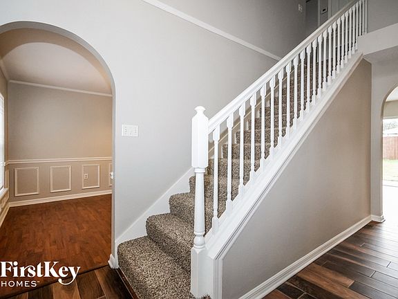 2nd image of 1211 Jolley Ct