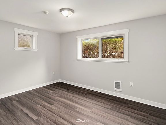 4th image of 15132 NE 82nd St Unit 104