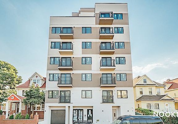 5th image of 486 E 2nd St #601
