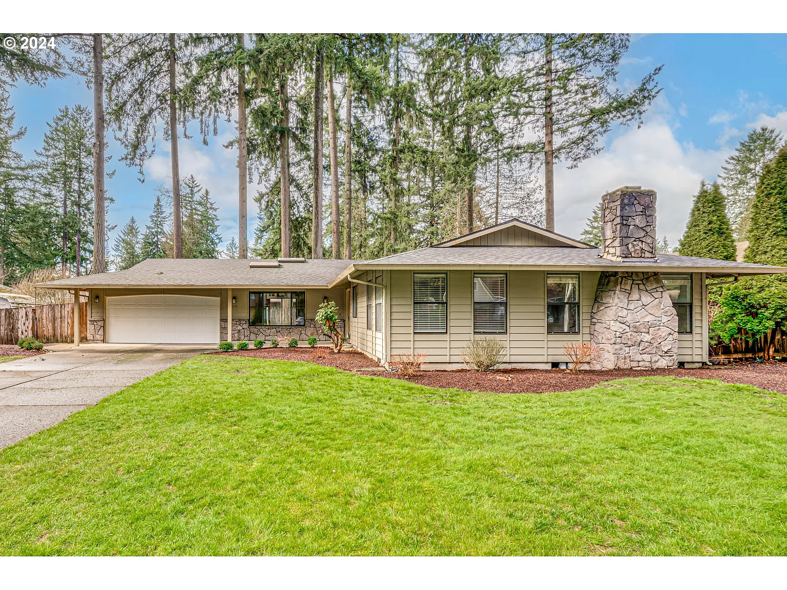 7704 NE 148th Ave photo 1