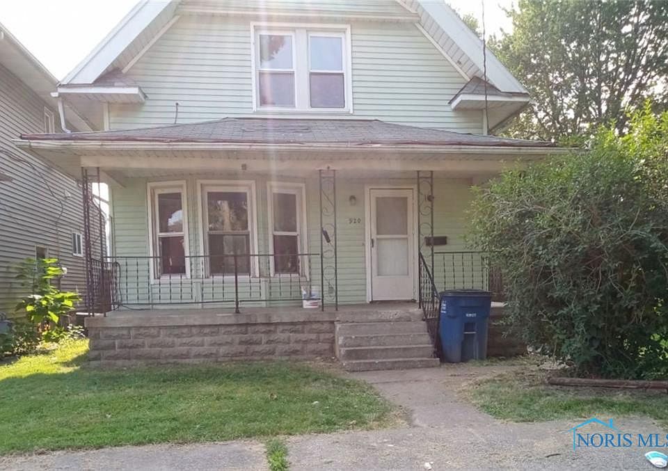 1st image of 920 Rogers St
