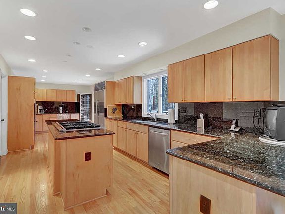 3rd image of 7920 Woodland Hills Ln