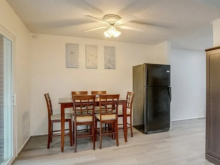 11646 Lincoln St — Photo 49