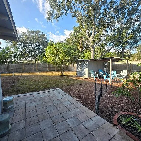 Emerald Ln — Photo 20