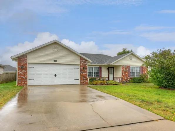 1905 Verdant Avenue, Neosho, MO 64850