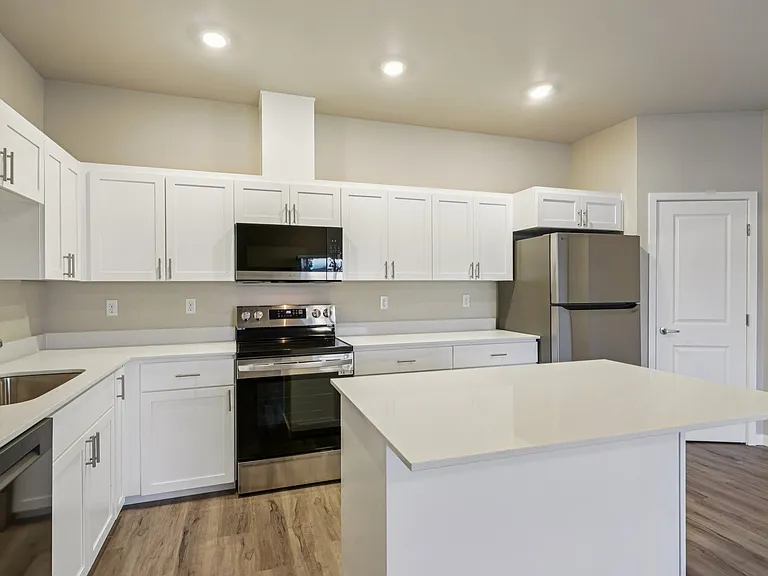 Tahoma Terrace Apartments — Photo 89