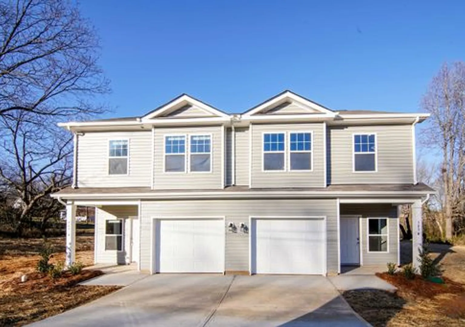 New 3 Bedroom Duplex Home Available in Kings Mountain — Photo 1
