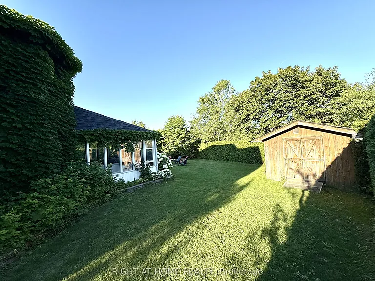 43 Topham Cres — Photo 39