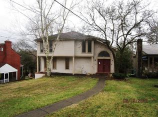 1093 Lakemont Dr, Pittsburgh, PA 15243