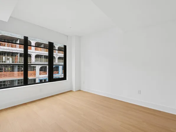 499 President Street image 10 of 35