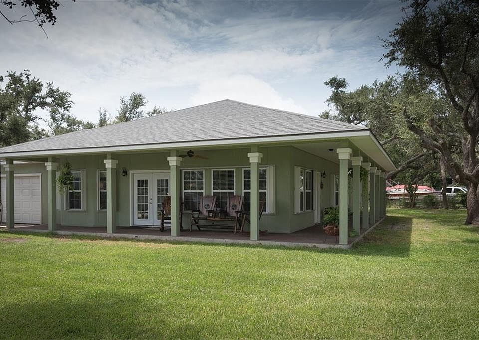1st image of 824 Whitewing Dr