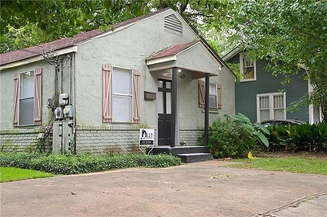 1st image of 2401 Albert St