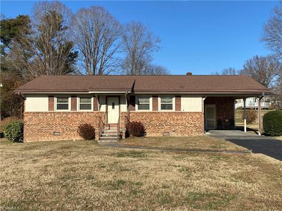 520 E Devon Dr, Mount Airy, NC, 27030