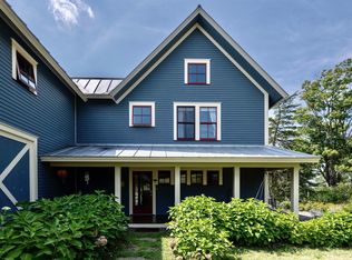 777 Hallock Rd, New Haven, VT 05472
