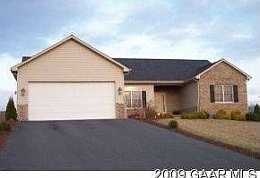 2nd image of 109 Shawn Cres