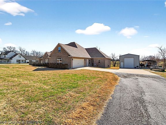 4th image of 1701 Elm Springs Rd