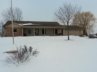 2900 Country View Cir, De Pere, WI 54115