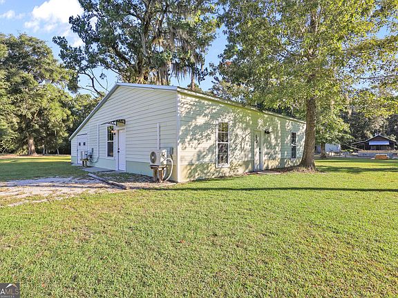 2nd image of 1757 Belle Hammock Rd NE