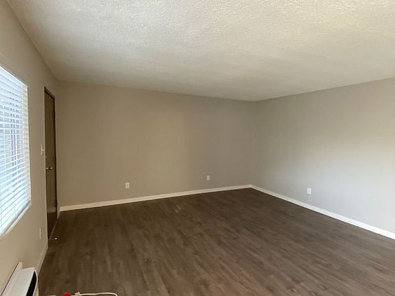 4th image of 304 N Lincoln Ave APT F