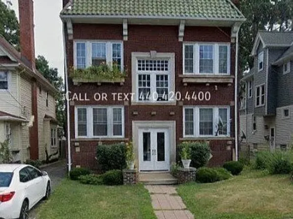 1471 Ridgewood Ave #1, Lakewood, OH 44107