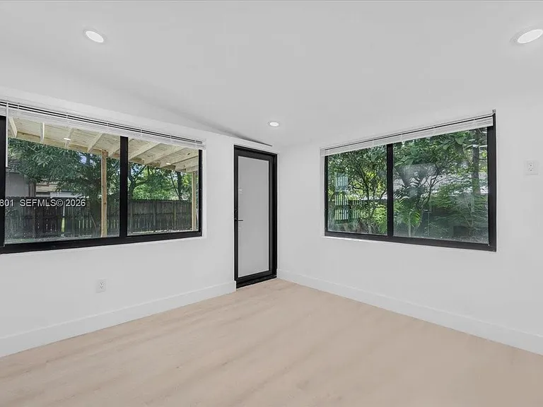 5220 SW 6th St — Photo 54