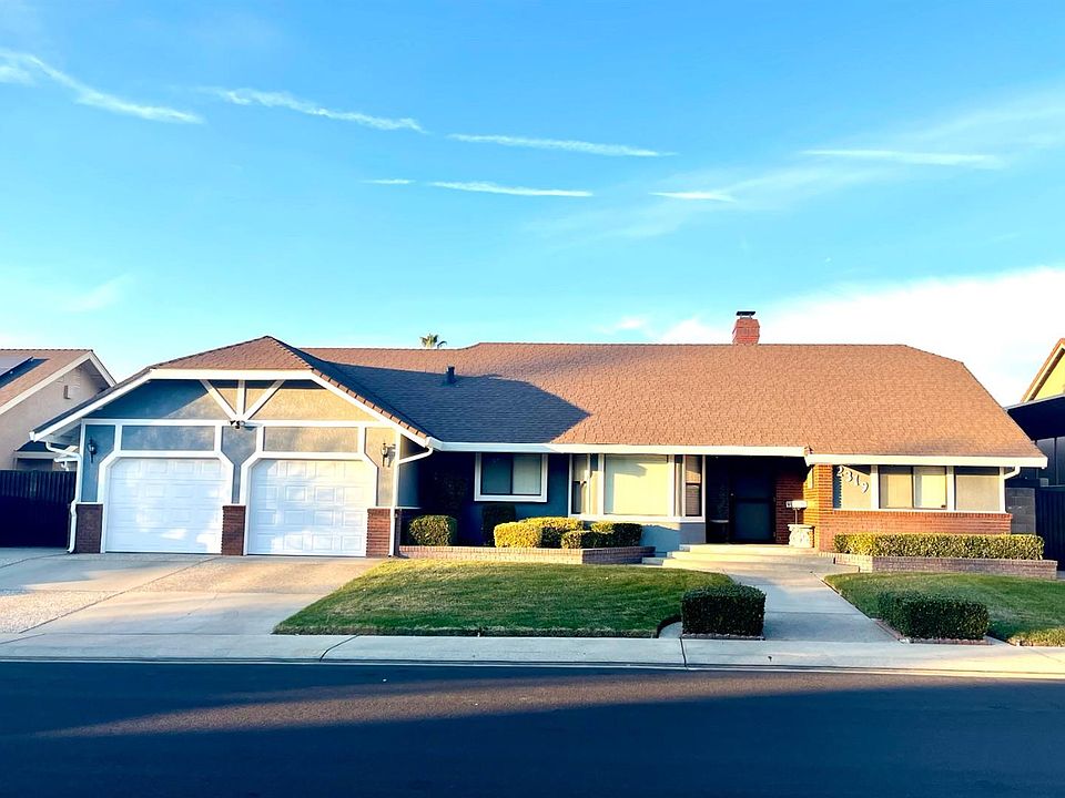2nd image of 2319 Rivergate Dr