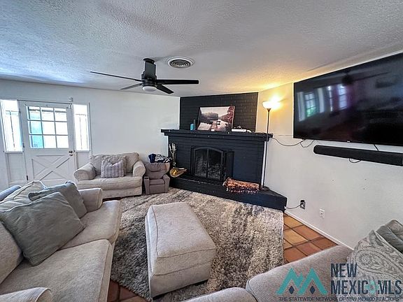 5th image of 3039 N Northwest Dr